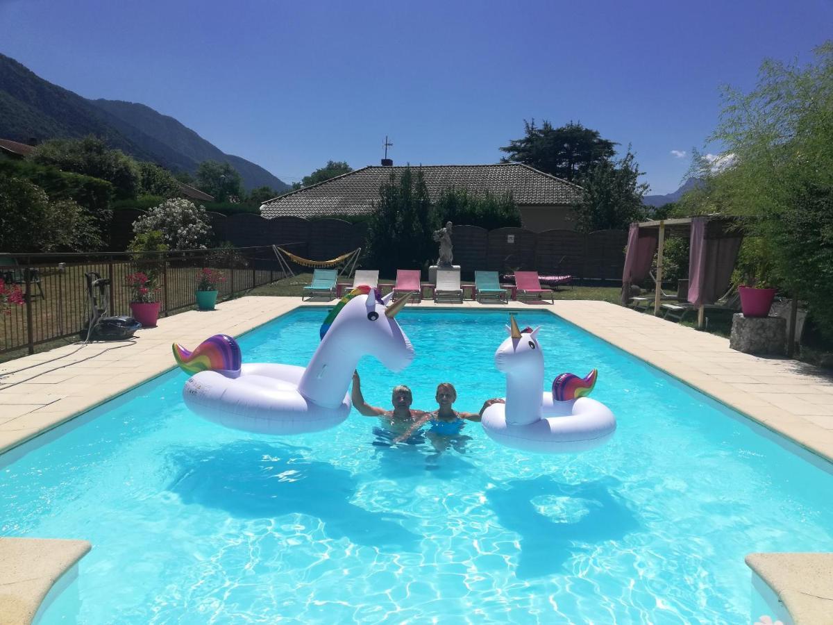 Appartement Lumineux A Voreppe Avec Piscine Kültér fotó